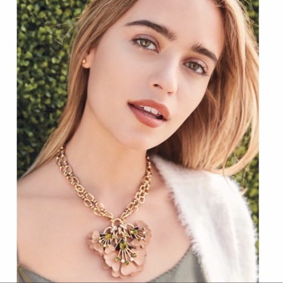 Stella & Dot Rory Pendant - Picture 4 of 4